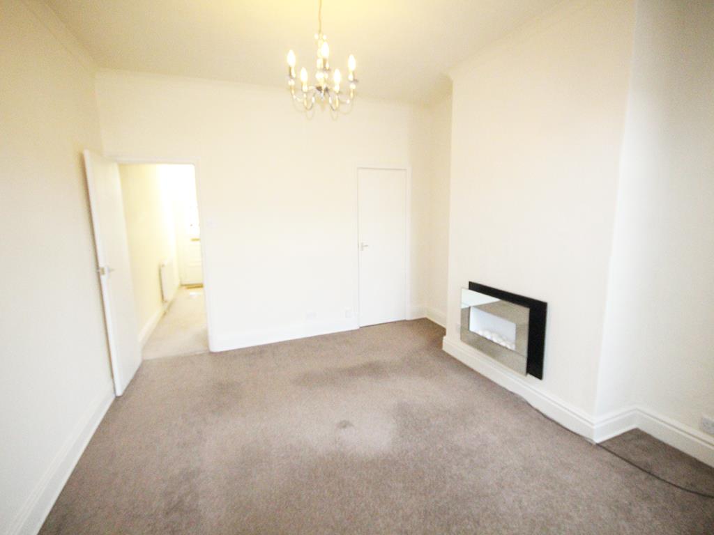 2 bedroom mid terrace house To Let in Barnoldswick - IMG_1603.jpg